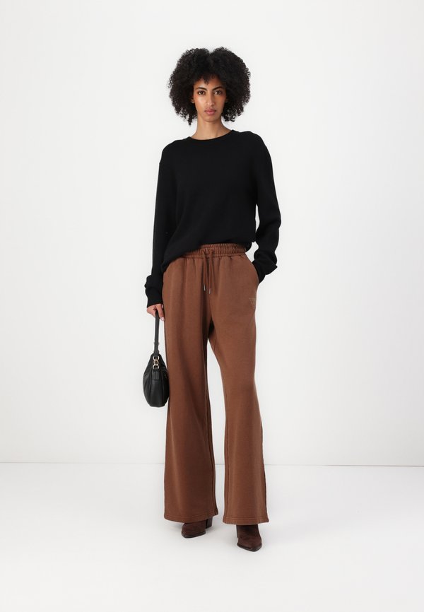 VINTAGE TRIANGLE - Tracksuit bottoms3