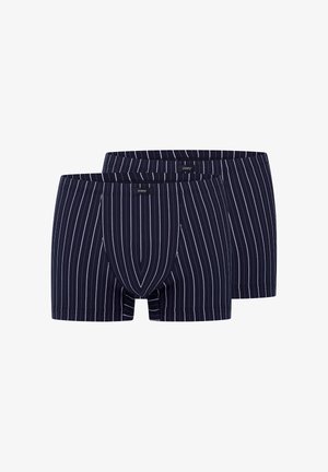 Verpakking van twee marineblauwe gestreepte boxershorts, met witte streepjes, elastische tailleband en een gevormde pouch voor comfort.