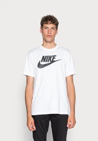 Nike Sportswear - TEE ICON FUTURA UNISEX - Print T-shirt - white/black Thumbnail Image 1