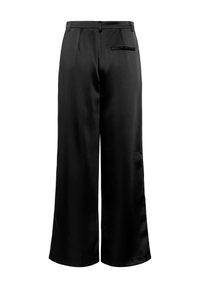Črne široke hlače iz gladkega satenastega blaga. Imajo raven sprednji del, zadnji žep in tekočo draperijo.