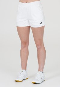 Vita idrottsshorts med elastisk midja och svart "FZ"-logotyp. Slät tyg, ovan knä längd, minimalistisk design.