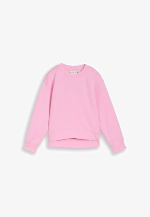 Sweat-shirt rose pâle à manches longues avec encolure ronde et poignets côtelés, ourlet arrière légèrement plus long, présenté sur un fond blanc.
