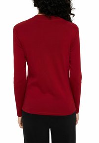 edc by Esprit Pitkähihainen paita - red