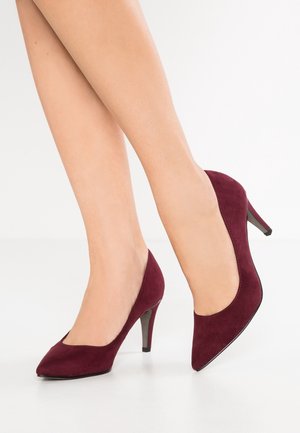 Decolleté - dark red