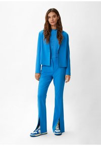 comma casual identity Stoffhose - royalblau