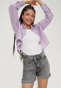 QS Short en jean - schiefergrau