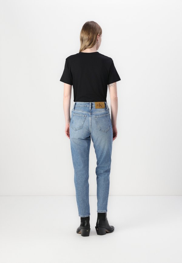 MOM JEAN - Relaxed fit jeans - denim light2