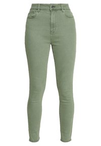 Jeans ajustados de cintura alta en denim verde oliva. Cuenta con bolsillos estándar, trabillas para cinturón y un cierre de botón en la parte frontal.