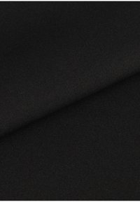 Tejido negro con una textura suave y un ligero brillo. El material es blando, flexible y parece tener un tejido muy fino sin patrones visibles.