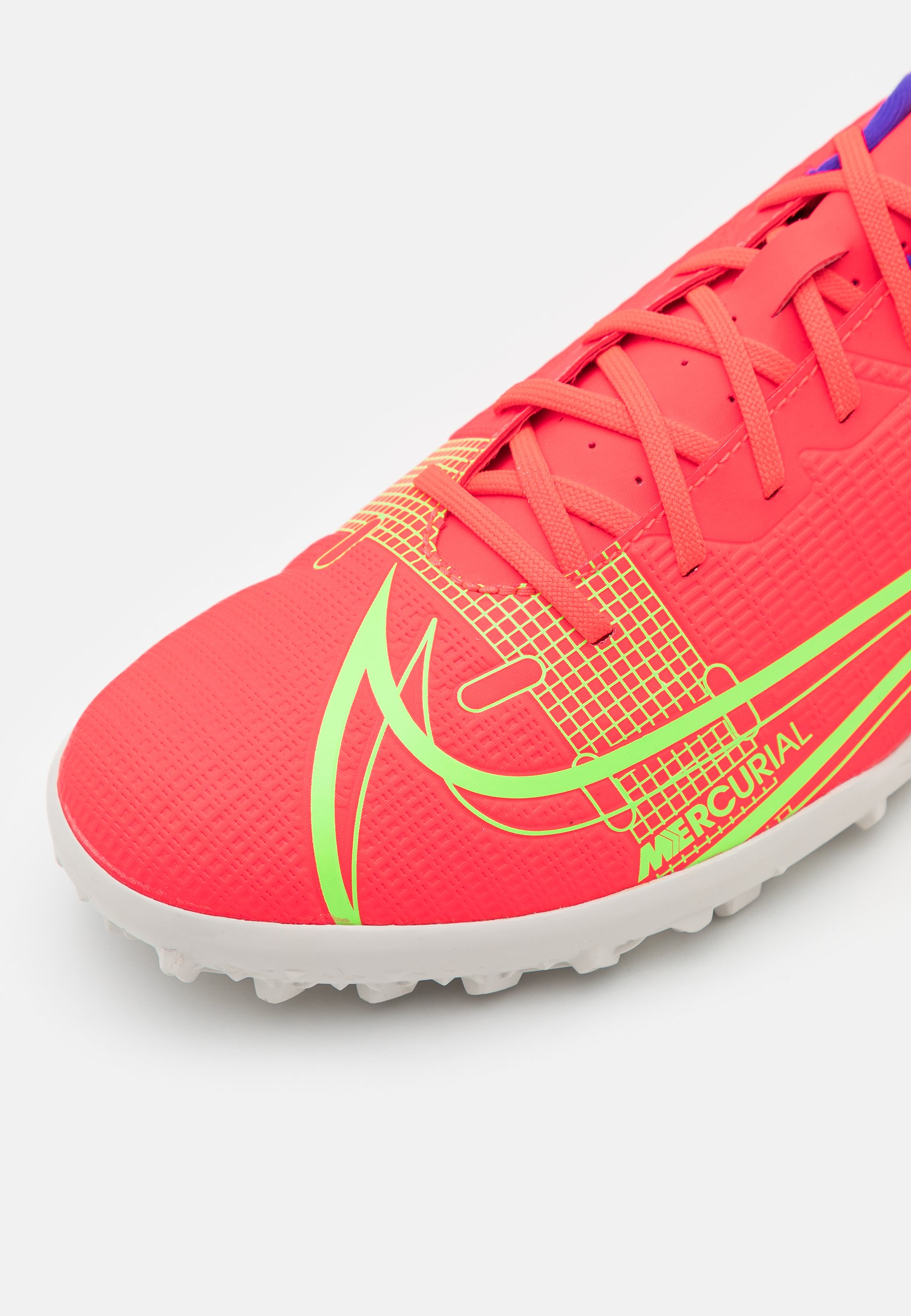 mercurial vapor club mens astro turf trainers