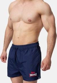 Lonsdale NORMALE PASSFORM KILSTAY - Plaukimo šortai - navy red white