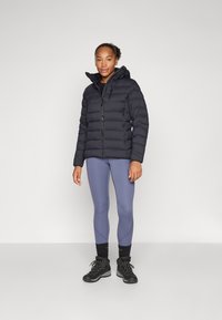 Norrøna FEMUND ZIP HOOD - Tolldzseki - caviar black