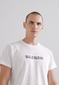 ASPESI SILENZIO - T-shirt imprimé - bianco