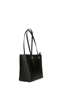 Zwarte synthetische schoudertas met twee lange hengsels, rechthoekige vorm, gestructureerde afwerking en hardware-accenten in goudkleur bij de hengsels.