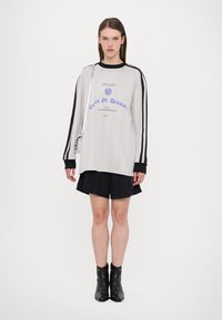 Han Kjøbenhavn FOOTBALL LONG SLEEVE TEE - Tops ar garām piedurknēm - light grey