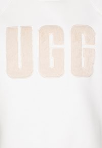UGG MADELINE FUZZY LOGO CREW NECK - Sportska majica - nimbus/sand
