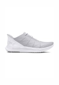 Weiße Sportschuhe mit atmungsaktivem Mesh-Obermaterial, strukturiertem Design, verstärktem Fersenbereich und gepolsterter Sohle. Mit einem Logo an der Seite.