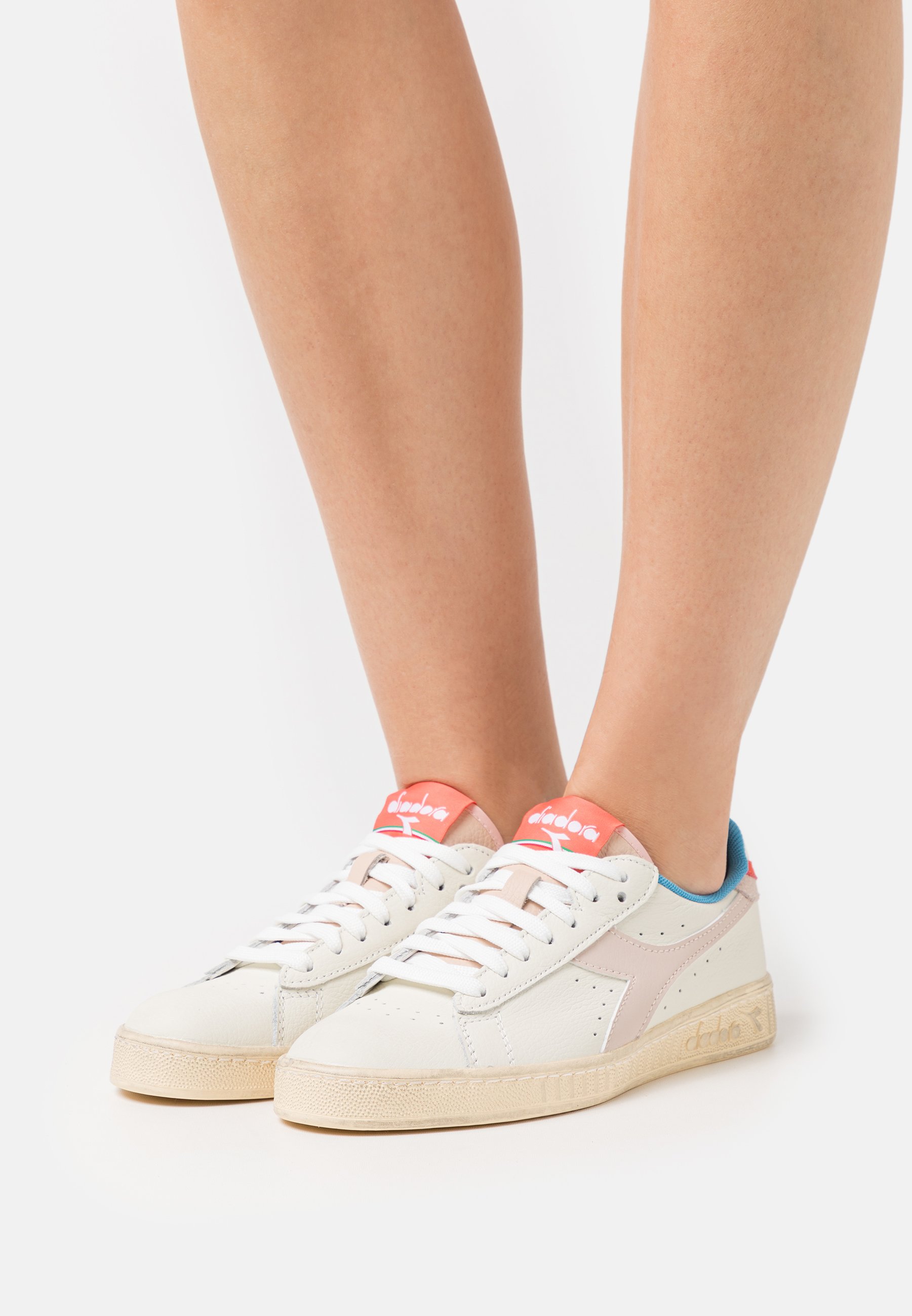 diadora ladies trainers