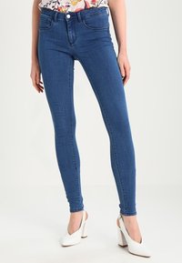 ONLY Vaqueros pitillo - blue denim