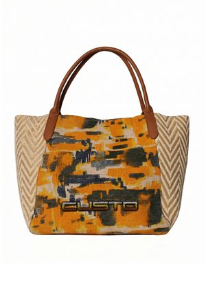 Grote totebag met bruine handvatten, abstract oranje-zwart patroon aan de voorkant, beige chevron stof aan de zijkanten, en "CUSTO" logo op de voorkant.