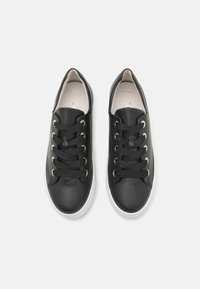 Gabor Comfort Sneakers basse - schwarz/gold