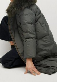 Mango Wintermantel - khaki