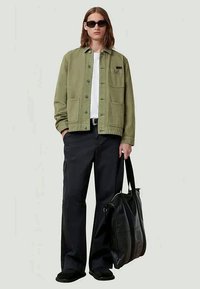 AllSaints EAVIS CHORE - Chaqueta vaquera - green