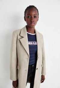 Vero Moda VMFORTUNESARA LONG COAT - Klasični plašč - silver mink melange