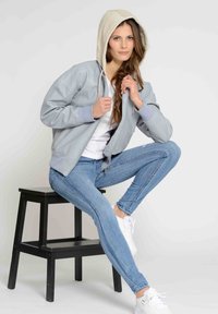 Maze Skinnjacka - baby blue