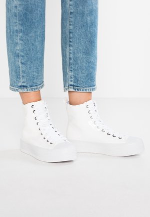 High-top trainers - white