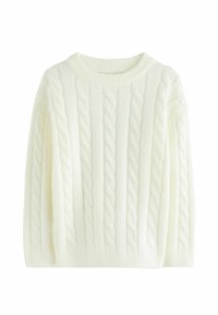 Maglione bianco lavorato a maglia con motivo a cavo, scollatura rotonda e polsini a costine. Il tessuto appare morbido e texturizzato, adatto per essere indossato a strati.