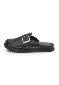 Papucsszandálok - nero