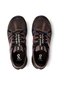 On CLOUDSURFER - Road running shoes - black
