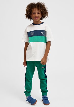 Hummel UNISEX - T-shirt print - marshmallow