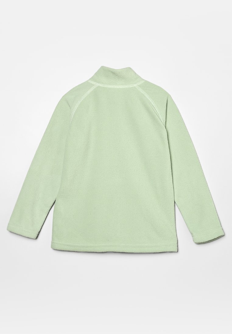 Hellgrüne Fleecejacke mit hohem Kragen, langen Ärmeln und Raglan-Nähten. Weiche Textur ohne sichtbare Beschläge oder Muster.