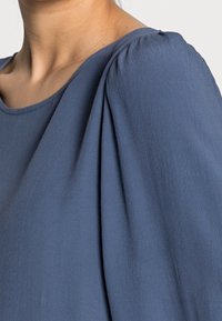 mbyM Denní šaty - blue