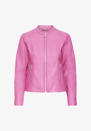 Jachetă de piele roz cu guler rotund, închidere frontală cu fermoar și două buzunare laterale cu fermoar. Are detalii cusute pe umeri și mâneci.