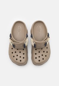 Crocs ALL TERRAIN - Sabots - khaki/multi-coloured