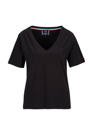 Zwart T-shirt met korte mouwen en V-hals, met een klein geborduurd wapenschildje op de linkerborst en een driestreepsstrook aan de binnenzijde van de kraag.