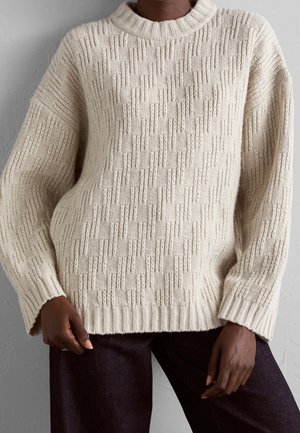Sweter