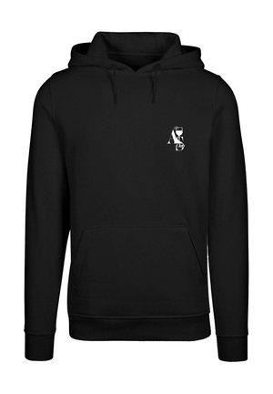 Juodas megztinis su kapuce, su priekinėmis kišenėmis, raištelių kapuce ir baltu grafiniu logotipu ant krūtinės. Pagamintas iš minkštos medžiagos.
