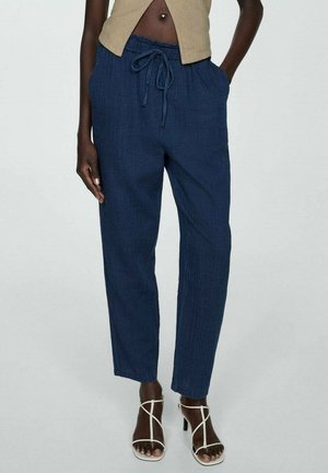 Navyblauwe linnenmix broek met een elastische tailleband en trekkoord. Heeft zijzakken en een relaxte pasvorm met een gestructureerd oppervlak.