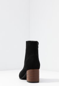 Anna Field Botines bajos - black