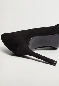 Mango Escarpins à talons hauts - black