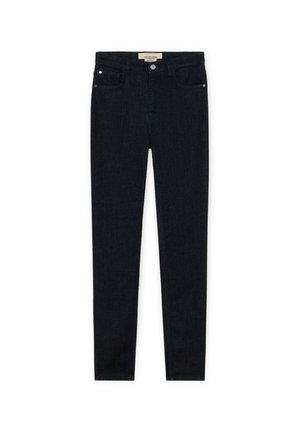 Granatowe, obcisłe dżinsy z przednimi kieszeniami, zapięciem na guziki i szlufkami na pasek, ułożone płasko na białym tle.