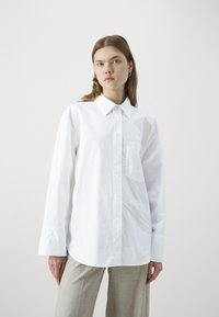 Gina Tricot CHUNKY - Button-down blouse - white