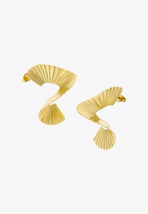 Aranyszínű fém fülbevalók bordázott textúrával, csavarodott szabálytalan félhold alakokkal és pillangózáras hátoldallal.