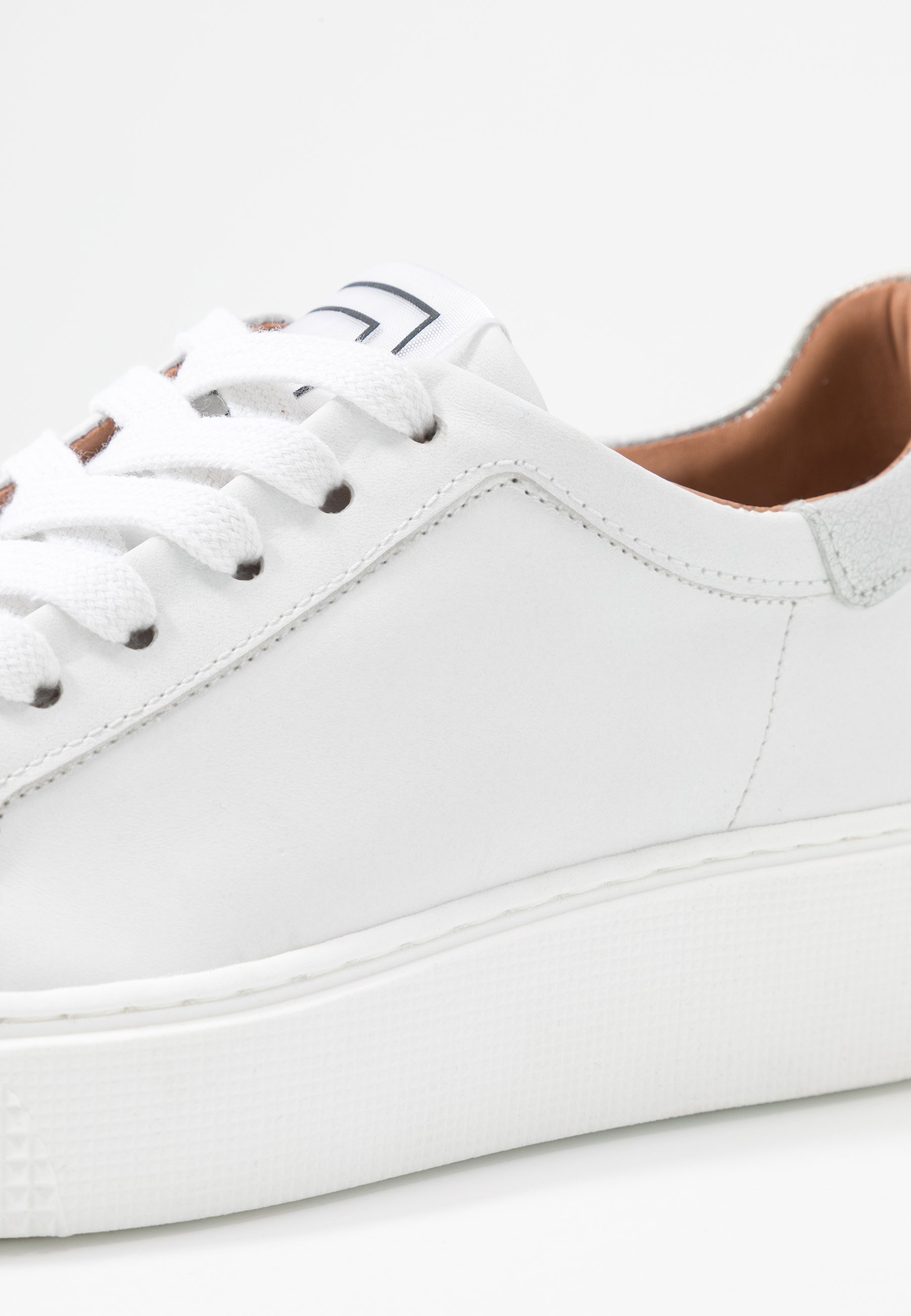 MJUS Joggesko biancoargento Zalando.no MJUS Joggesko biancoargento Zalando.no