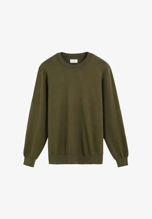 Suéter verde oliva hecho de un suave tejido de punto, con cuello redondo, mangas largas y puños y dobladillo acanalados para un ajuste más ceñido.