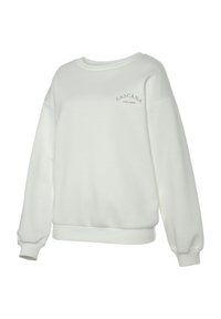 Witte sweatshirt gemaakt van zacht materiaal, met een ronde hals, lange mouwen en een klein geborduurd logo in beige aan de voorkant.